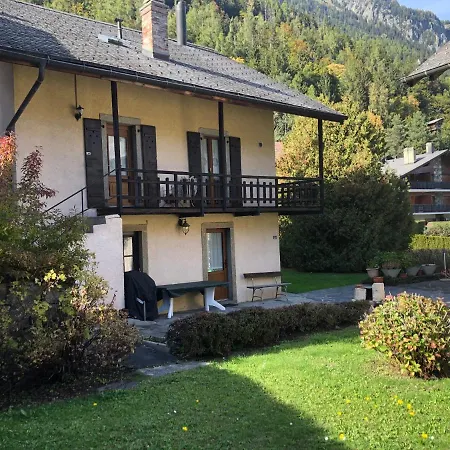 Familial L'escapade - - Swiss Alps 샬레 *